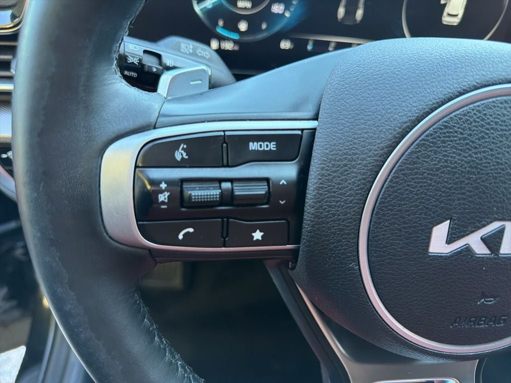 Certified 2025 Kia Sportage SX Prestige AWD/4WD image 15