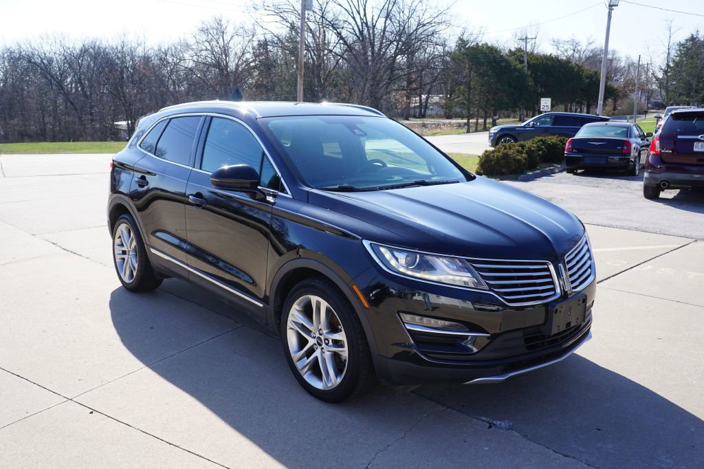 Used 2017 Lincoln MKC Reserve w/ Lincoln MKC Climate Package image 2