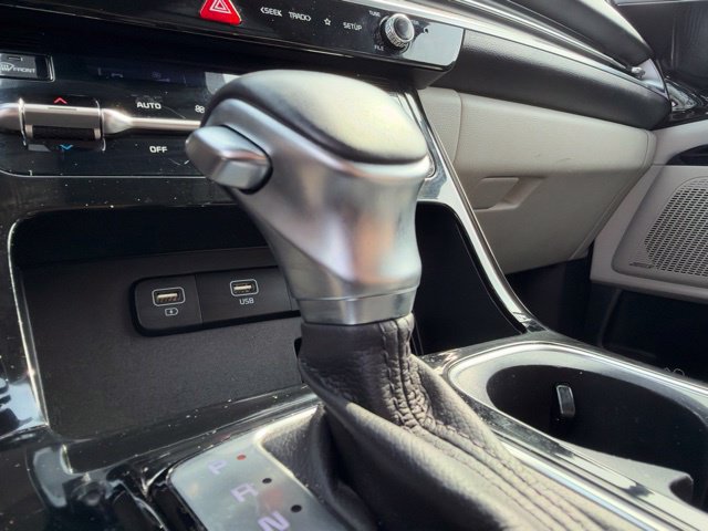 Certified 2022 Kia Carnival SX Prestige FWD image 23