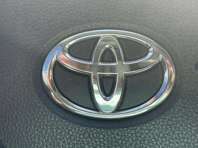 Used 2020 Toyota RAV4 LE FWD image 38