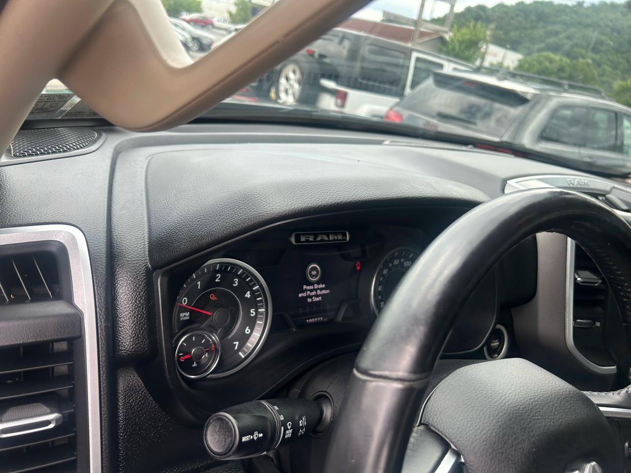 Used 2020 RAM 1500 Big Horn AWD/4WD image 16