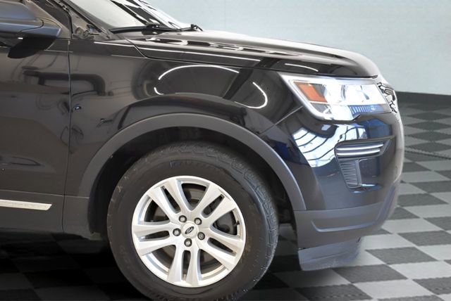 Used 2018 Ford Explorer XLT AWD/4WD image 12