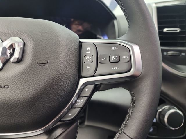 New 2026 RAM 1500 4x4 Crew Cab image 21