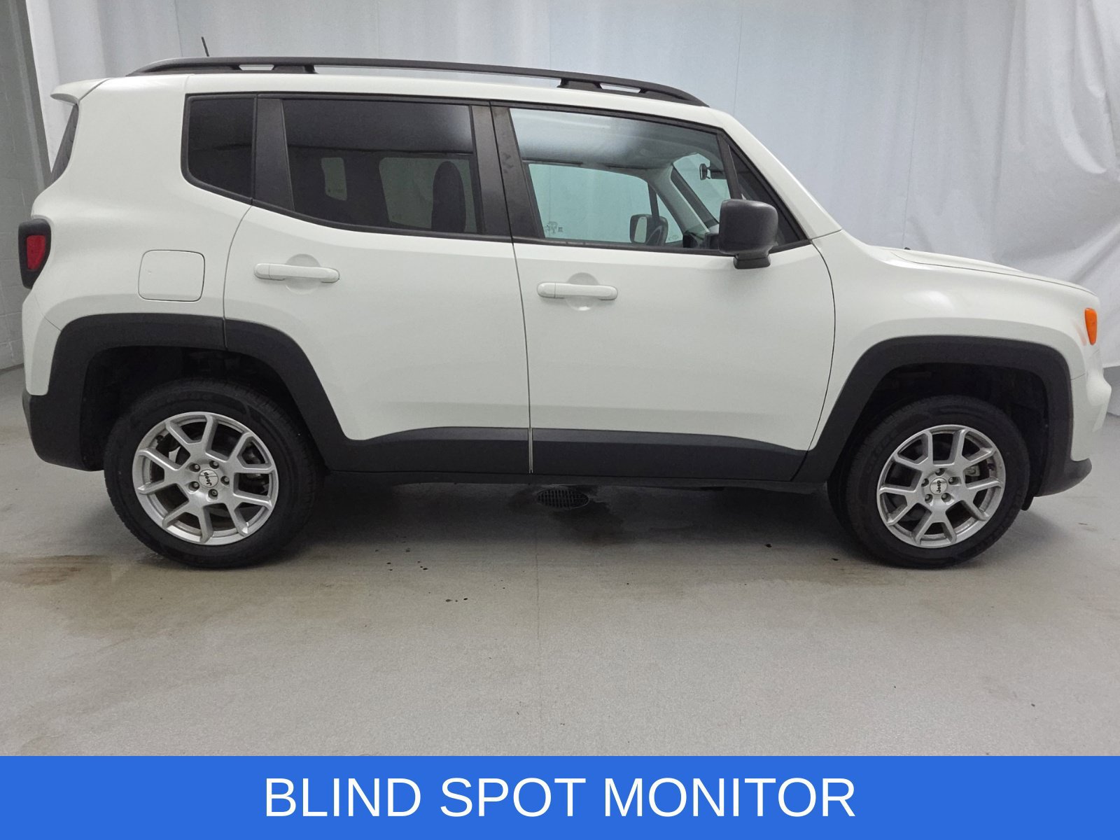 Certified 2022 Jeep Renegade Sport w/ Sport Appearance Group AWD/4WD image 8