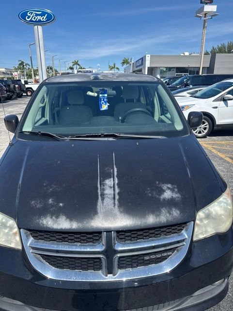 Used 2012 Dodge Grand Caravan Crew w/ Crew Value Pkg FWD image 2
