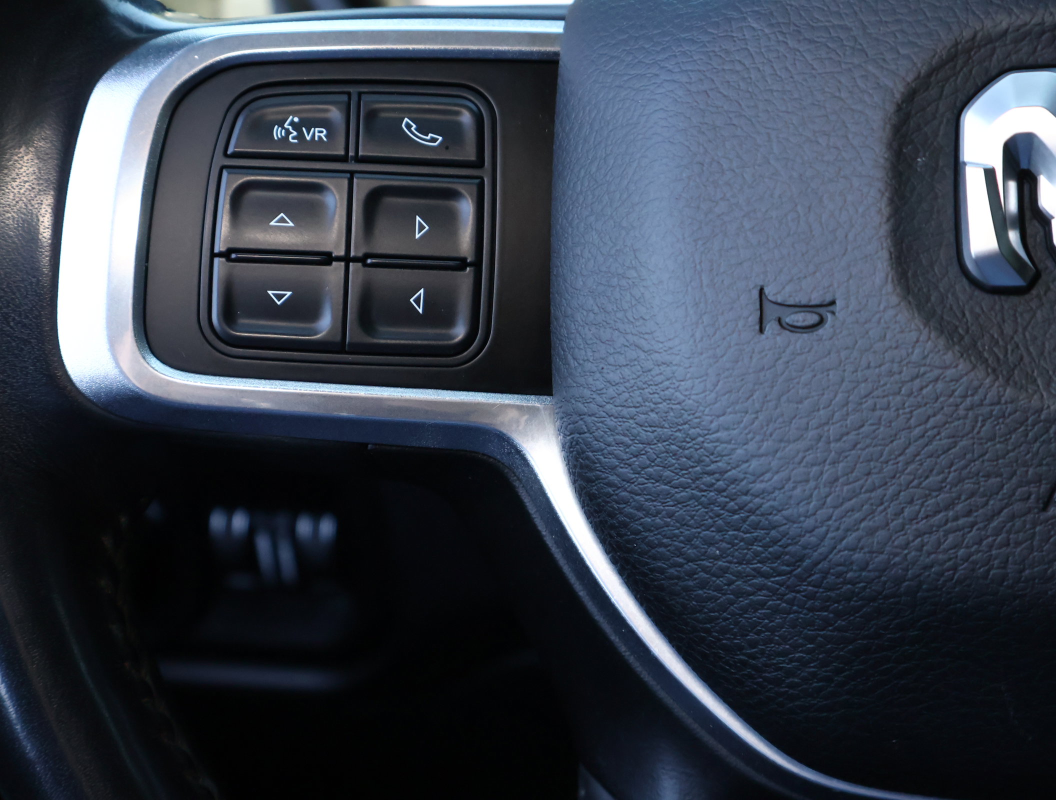 Used 2020 RAM 2500 Laramie w/ Night Edition AWD/4WD image 17