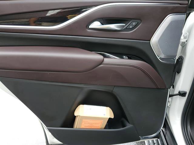 Certified 2022 Cadillac Escalade Sport Platinum w/ LPO, ONYX Package image 17