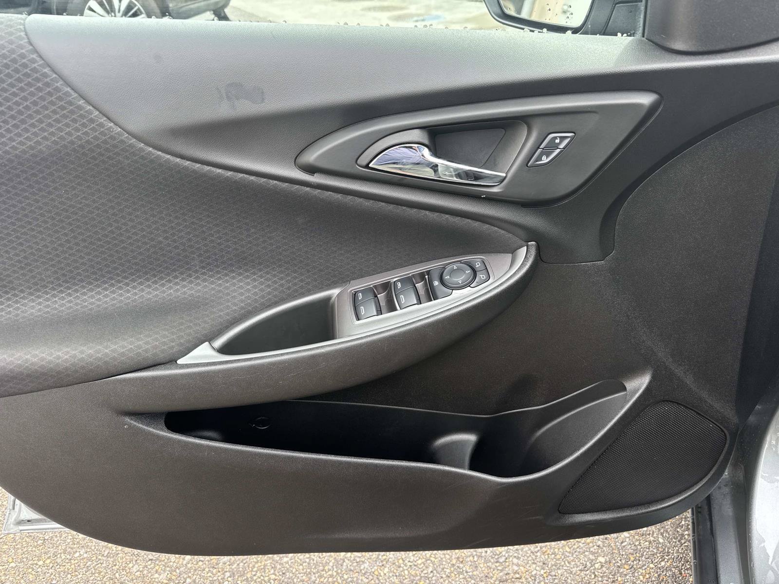 Used 2025 Chevrolet Malibu LT FWD image 19