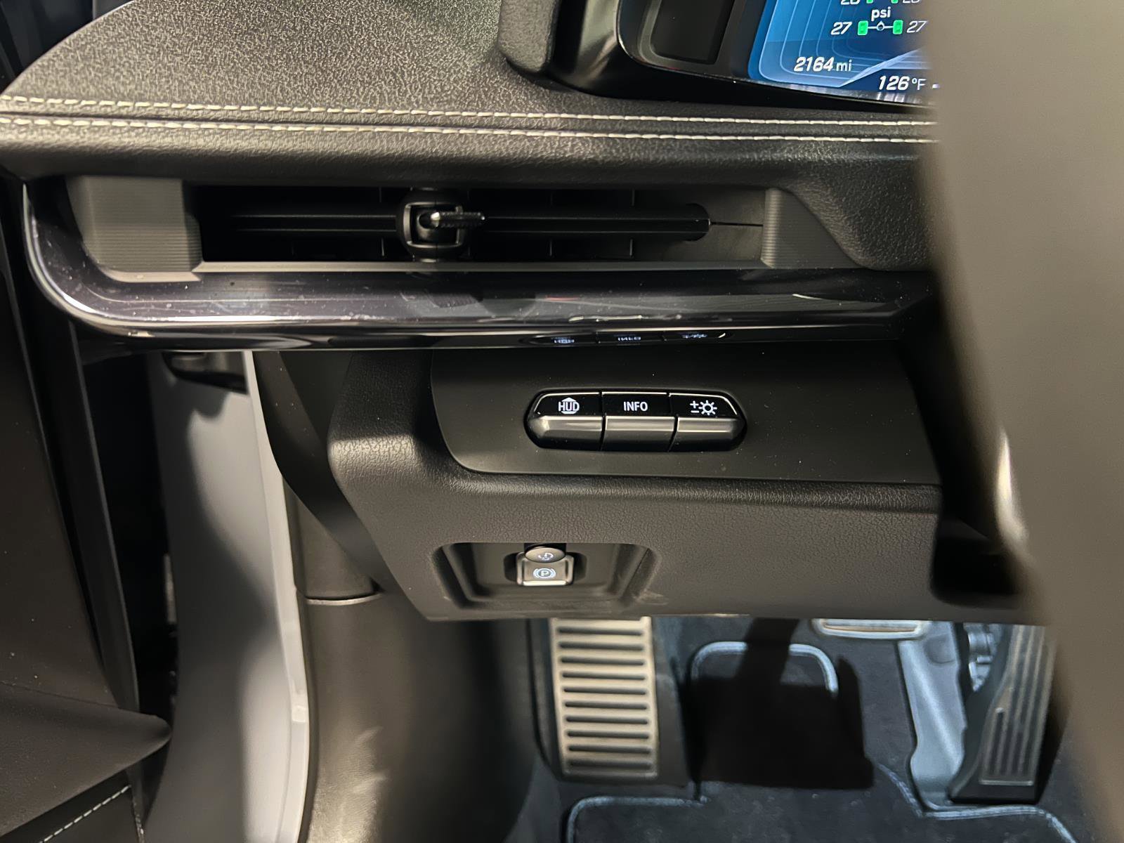 Used 2024 Chevrolet Corvette Z06 w/ Stealth Interior Trim Package image 15