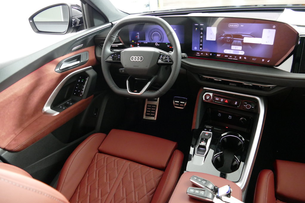 New 2026 Audi SQ5 Prestige AWD/4WD image 24