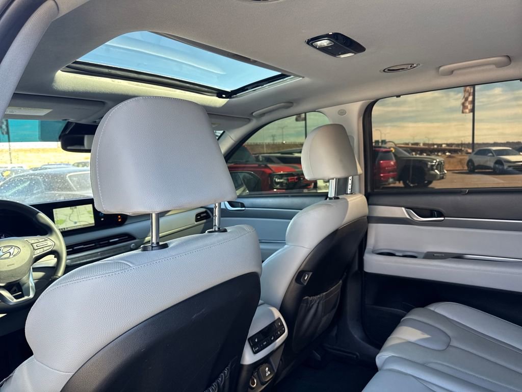 Used 2022 Hyundai Palisade SEL w/ 8P Bench Seat Package image 33