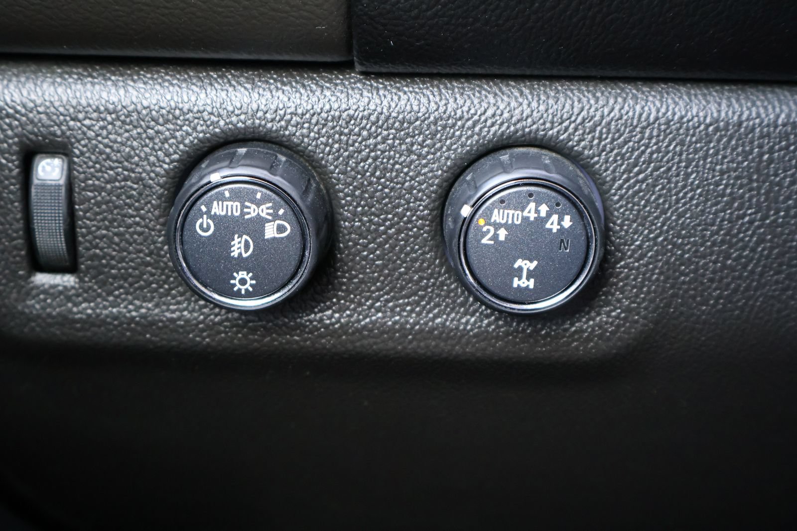 Used 2022 GMC Canyon Elevation w/ Elevation Premium Package AWD/4WD image 27