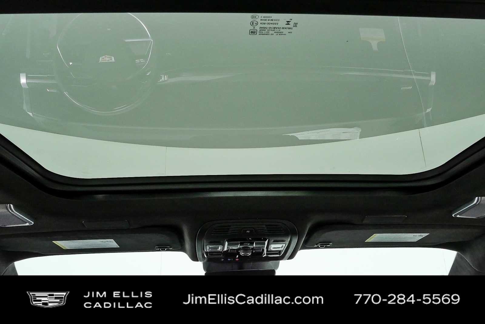 New 2026 Cadillac Escalade Platinum Sport w/ LPO, ONYX Package AWD/4WD image 21