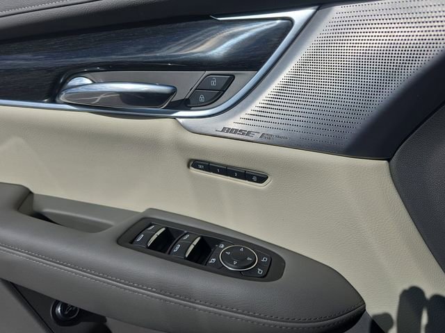 Used 2021 Cadillac XT6 Premium Luxury image 26