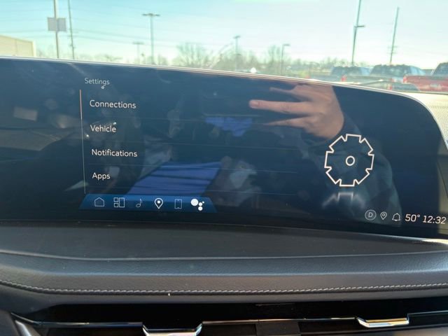 Used 2024 Cadillac XT4 Premium Luxury image 18