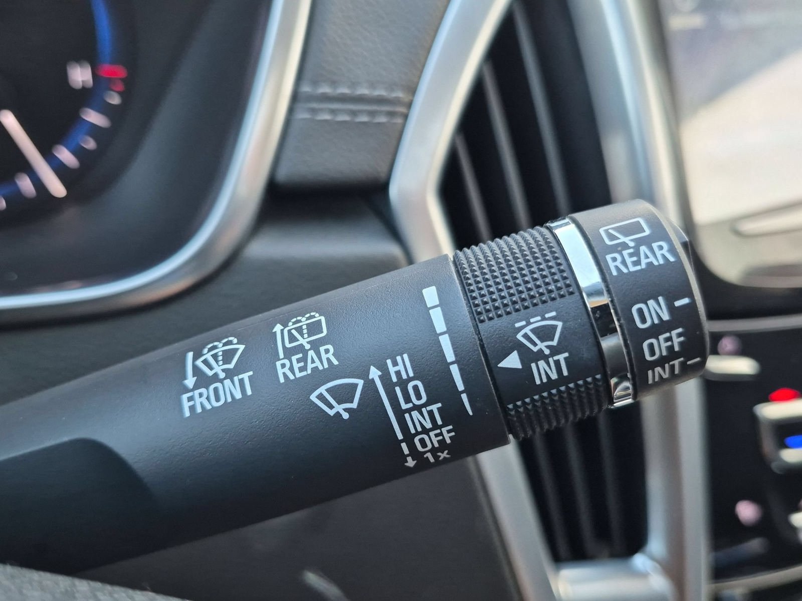 Used 2015 Cadillac SRX Luxury FWD image 15