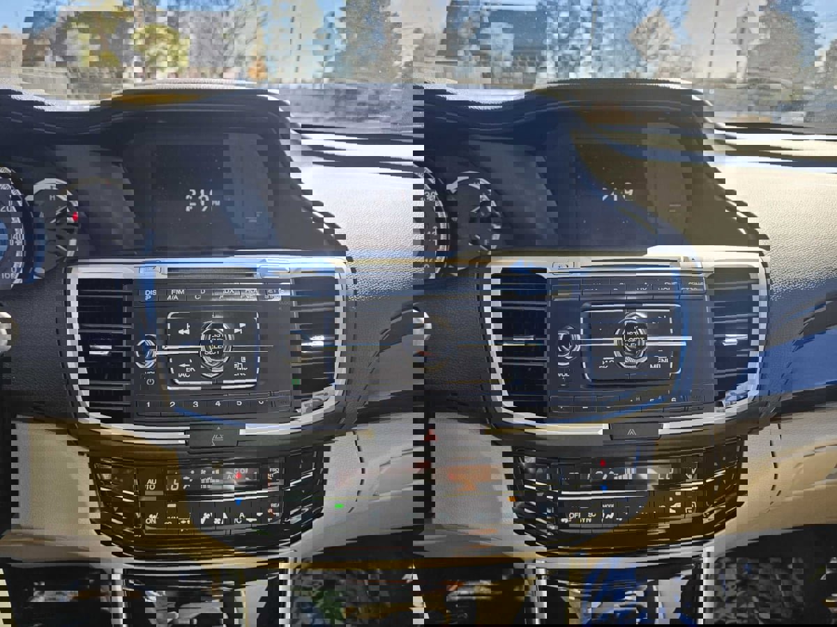 Used 2017 Honda Accord LX image 17