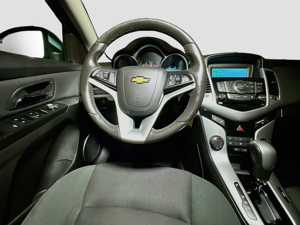 Used 2012 Chevrolet Cruze LT FWD image 30