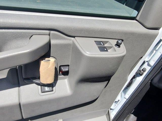 New 2026 Chevrolet Express 2500 Extended w/ Communications Package RWD image 20