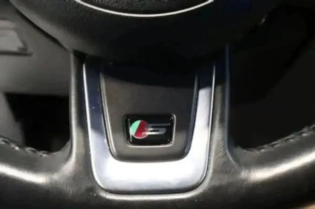 Used 2020 Jaguar F-PACE S image 18