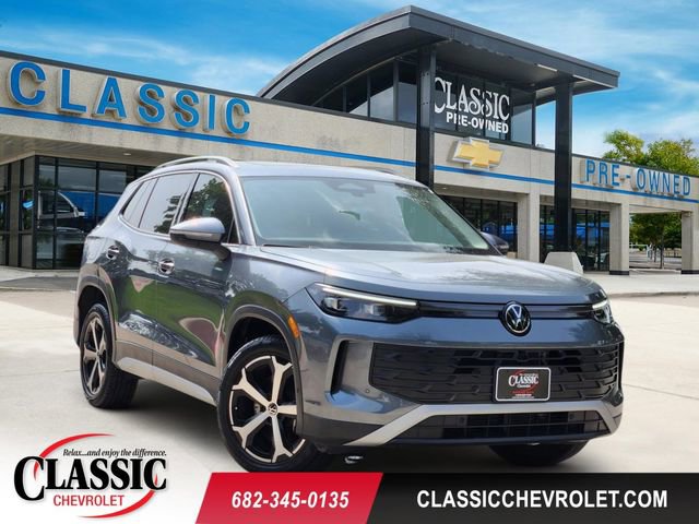 Used 2025 Volkswagen Tiguan SE