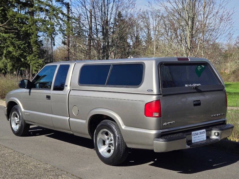Used 2003 Chevrolet S10 Pickup LS image 1
