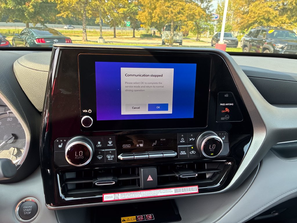 New 2026 Toyota Highlander XLE AWD/4WD image 26