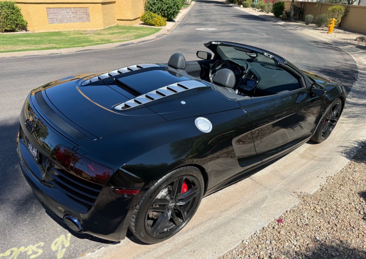 Used 2015 Audi R8 V10 w/ Full Leather Package image 6