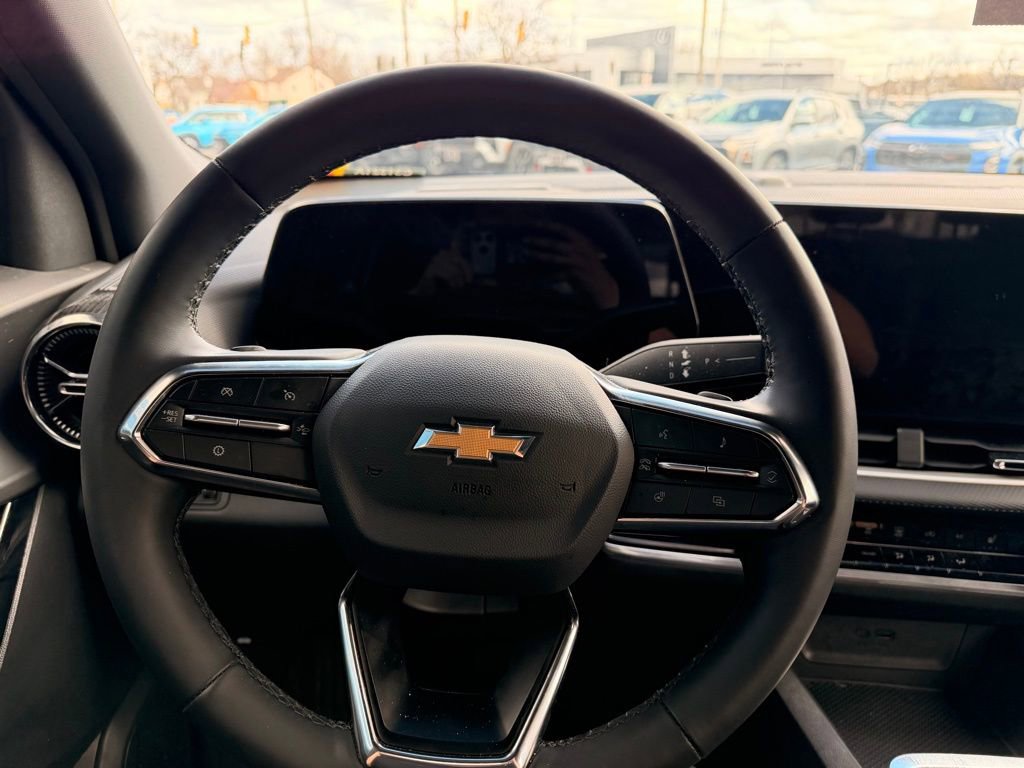 Certified 2026 Chevrolet Equinox LT w/ LPO, Floor Liner Package image 11