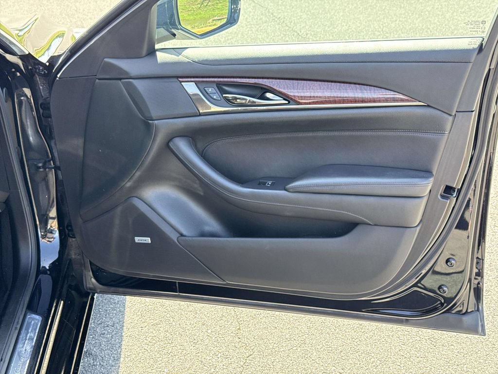 Used 2014 Cadillac CTS Luxury RWD image 25