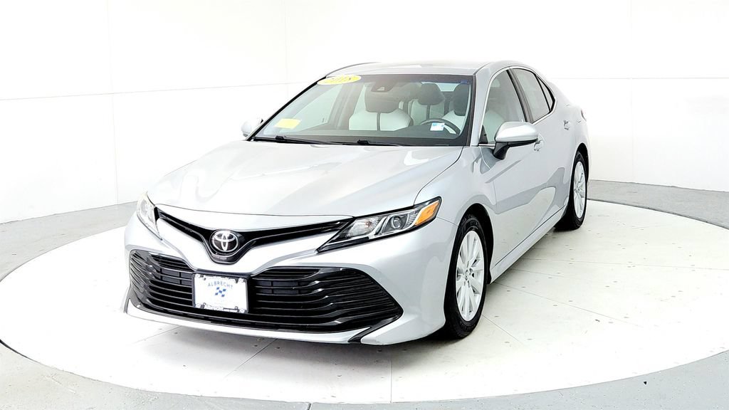 Certified 2018 Toyota Camry LE FWD image 2