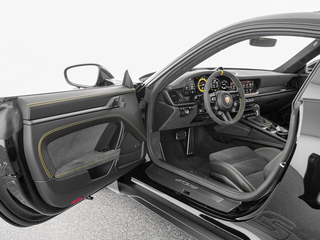 Used 2025 Porsche 911 GT3 RS RWD image 12