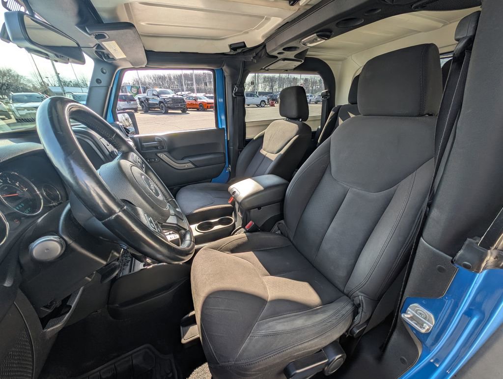 Used 2015 Jeep Wrangler Sport image 15