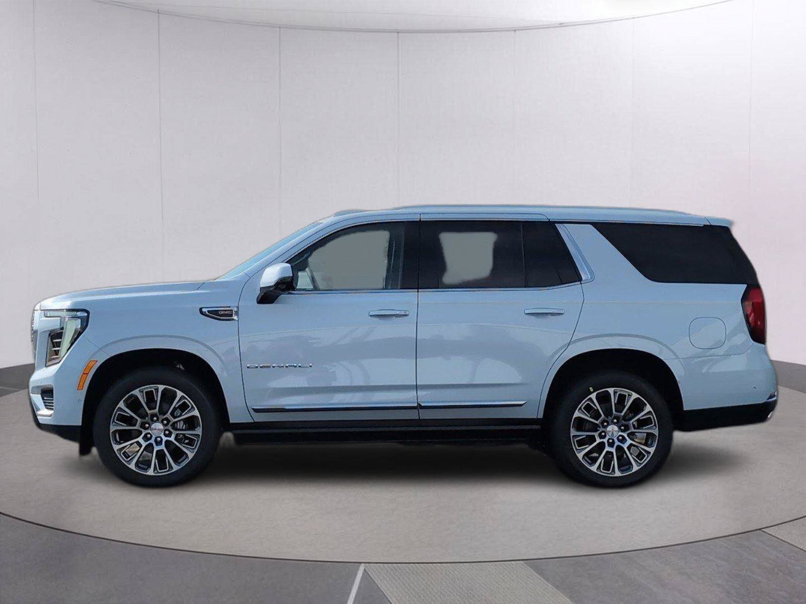 New 2026 GMC Yukon Denali w/ Denali Reserve Package AWD/4WD image 2