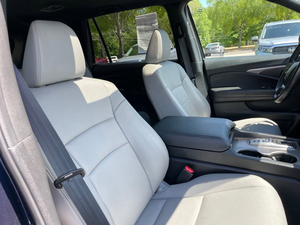Certified 2024 Honda Passport EX-L image 32