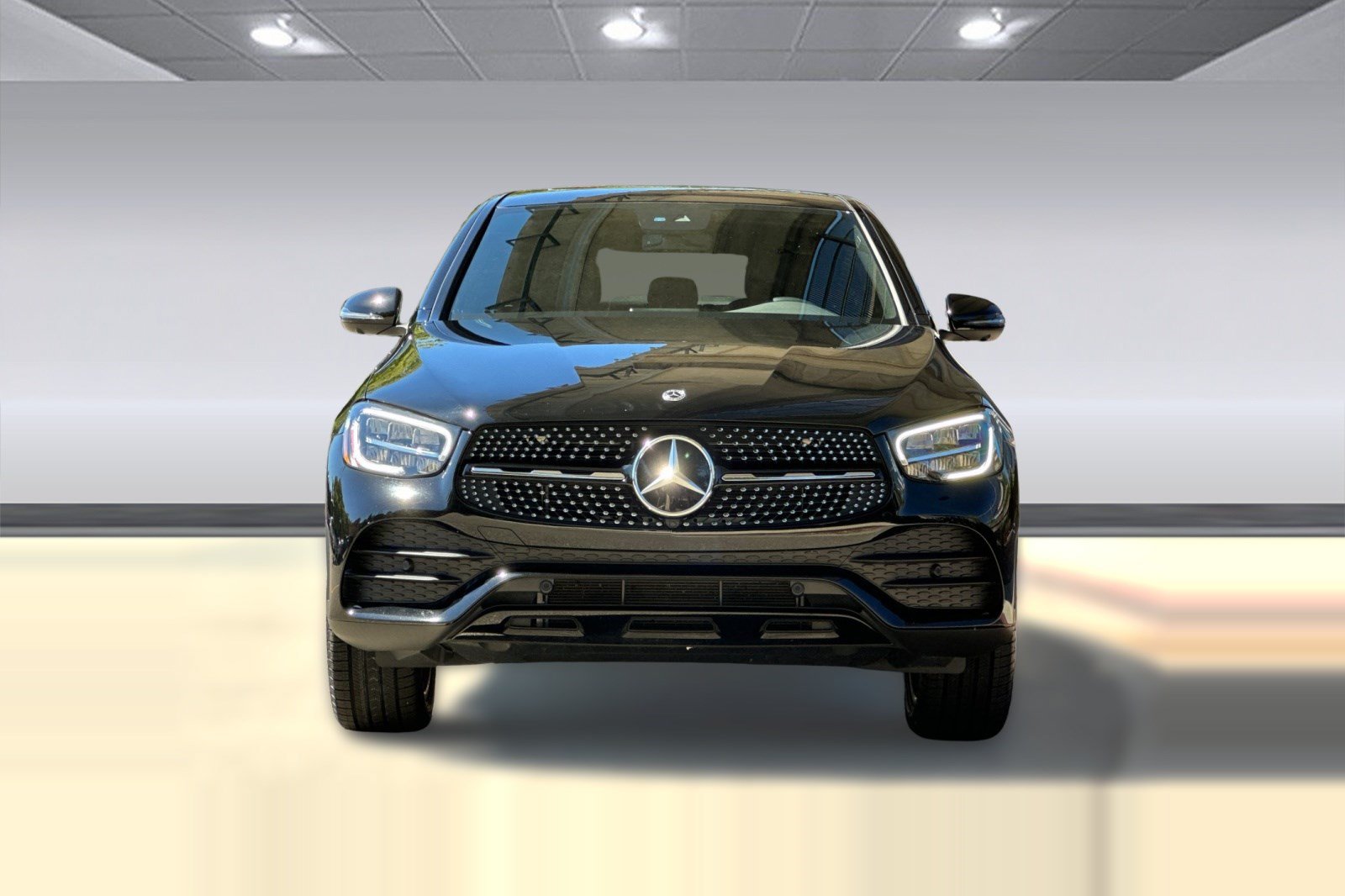 Used 2023 Mercedes-Benz GLC 300 4MATIC Coupe image 6