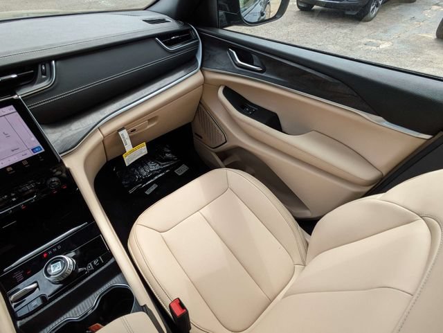New 2024 Jeep Grand Cherokee Limited 4xe AWD/4WD image 17