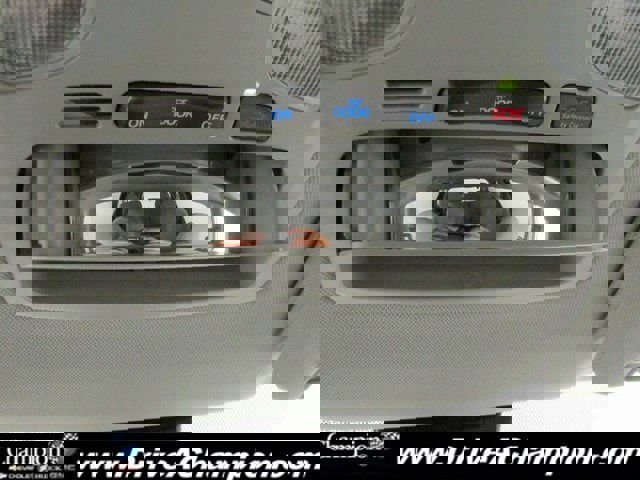 Used 2020 Toyota Sienna L image 29