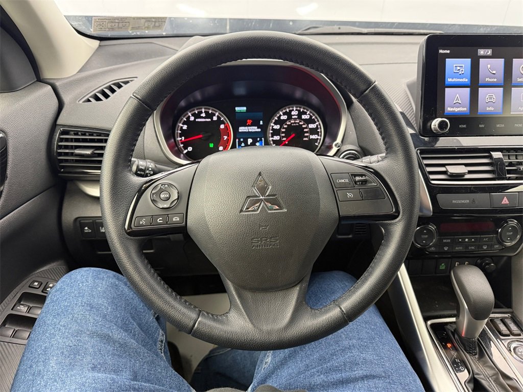 Used 2022 Mitsubishi Eclipse Cross SE image 15