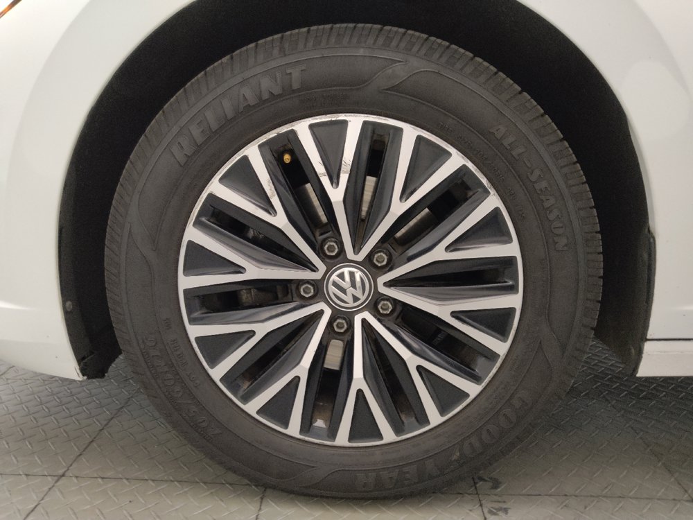 Used 2019 Volkswagen Jetta SE FWD image 31