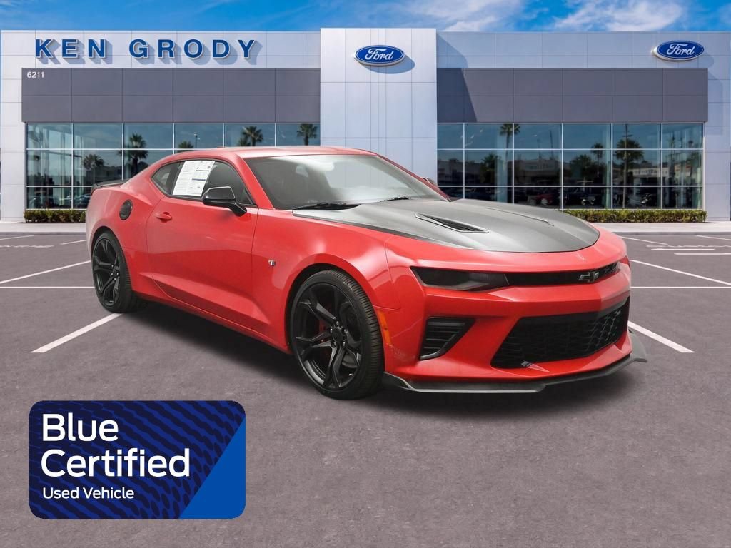 Used 2018 Chevrolet Camaro SS RWD image 1