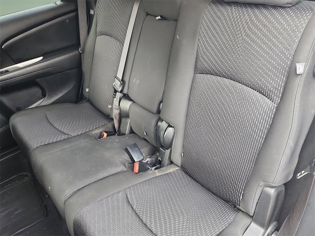 Used 2019 Dodge Journey SE w/ Blacktop Package image 9