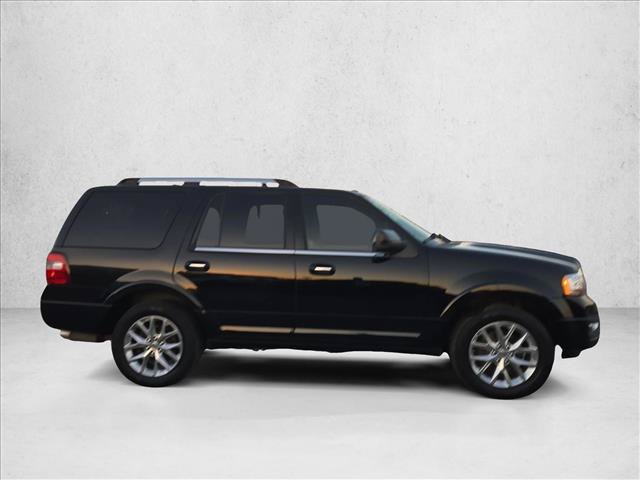 Used 2017 Ford Expedition Limited w/ Equipment Group 301A AWD/4WD image 4