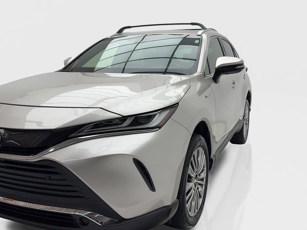 Used 2021 Toyota Venza XLE w/ Softex Package image 4