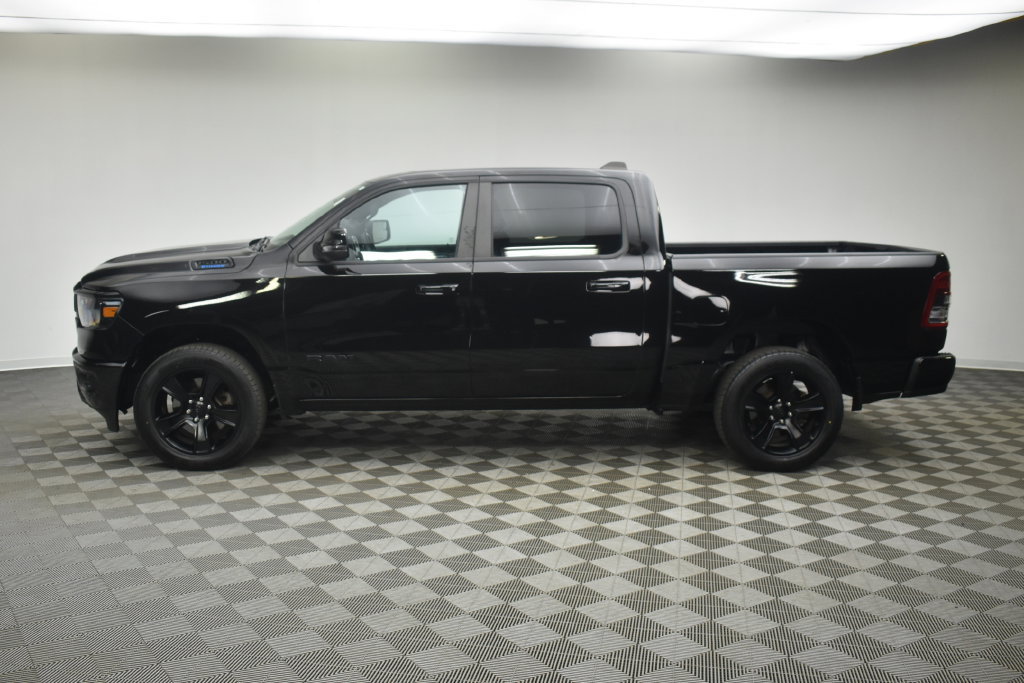 Used 2024 RAM 1500 Big Horn AWD/4WD image 8