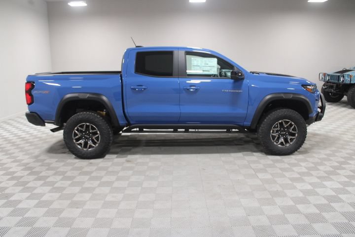 New 2026 Chevrolet Colorado ZR2 w/ Off-Road Front Bumper Package AWD/4WD image 12