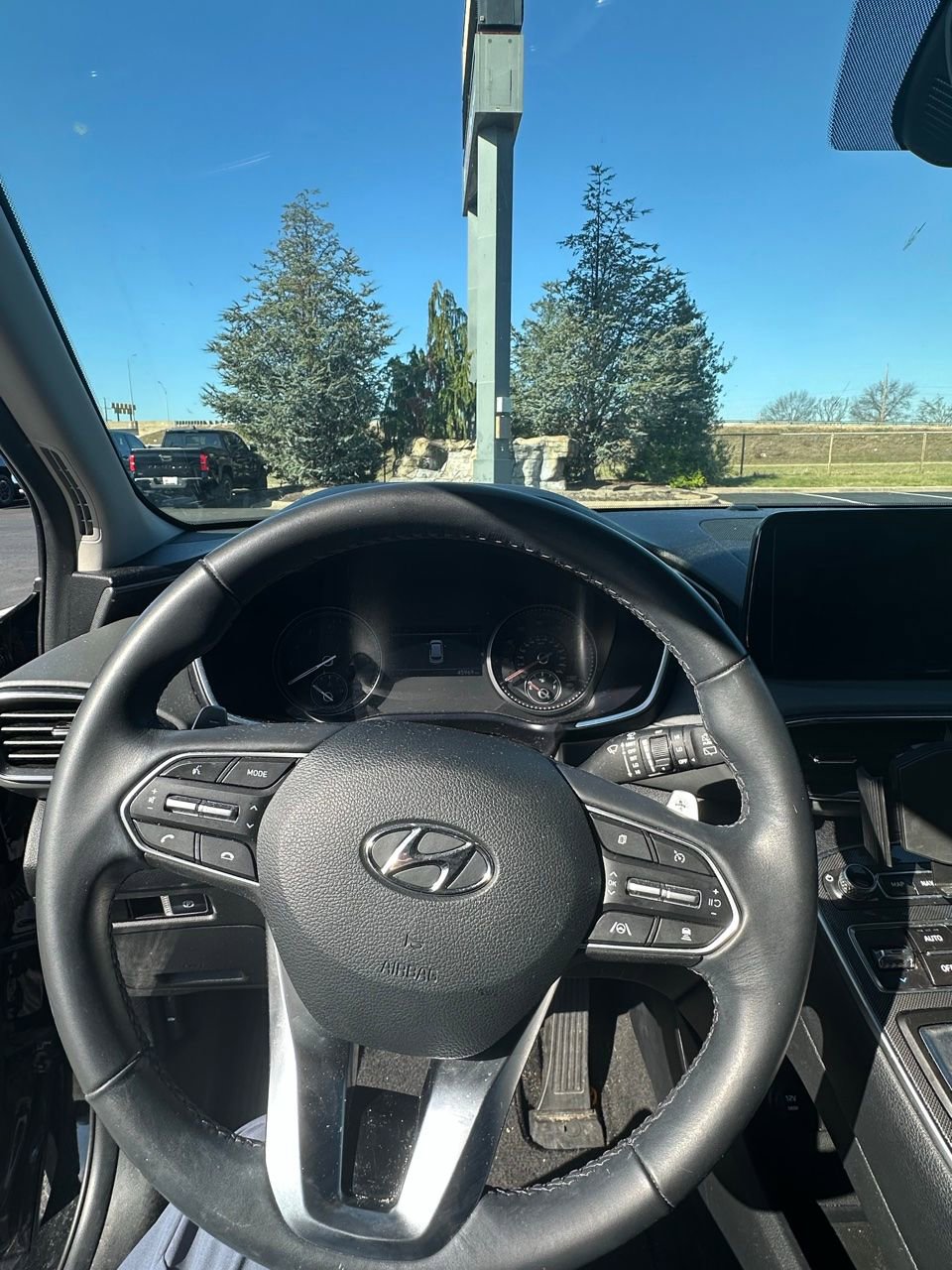 Used 2023 Hyundai Santa Fe SEL image 11