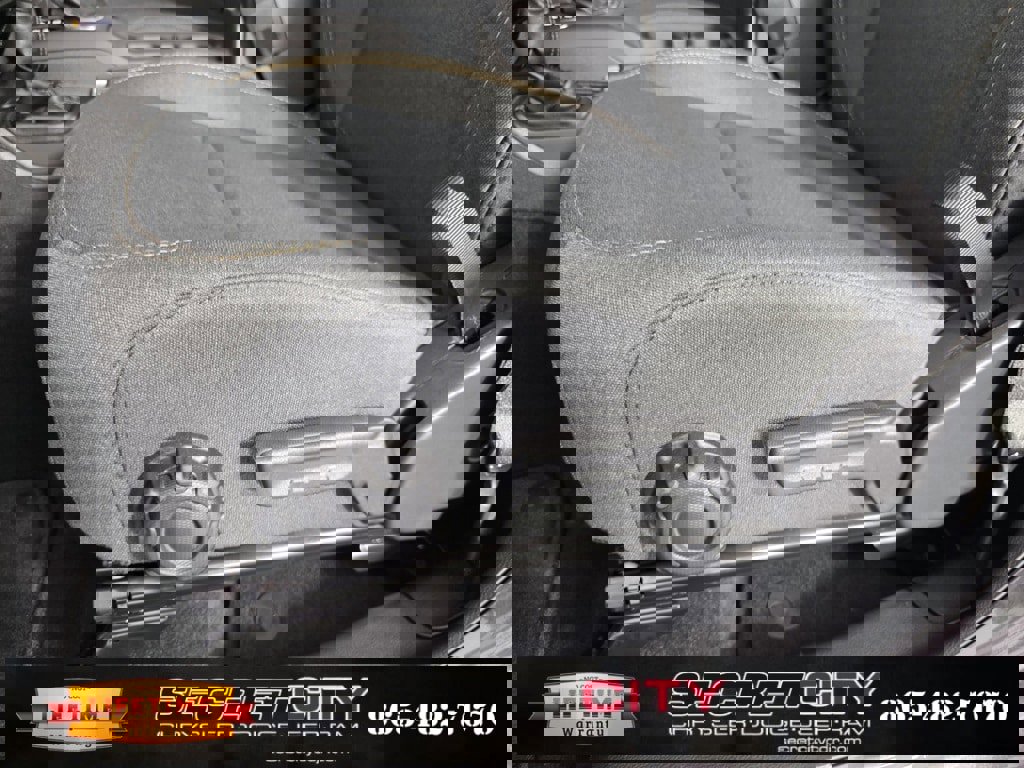 New 2025 Jeep Gladiator Sport image 13