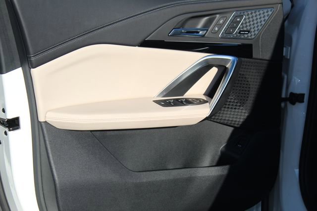 Used 2025 BMW X1 xDrive28i w/ Premium Package image 21