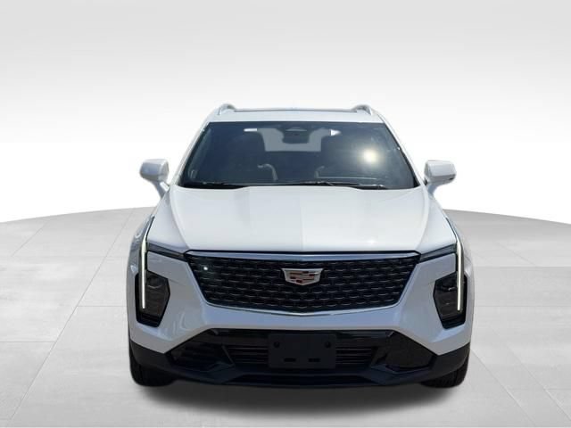 Used 2024 Cadillac XT4 Premium Luxury AWD/4WD image 2